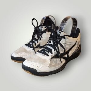 Dynomotion groove wave INDOOR WAVE SUPERSONIC WHITE BLACK GREY US WOMEN 6.5